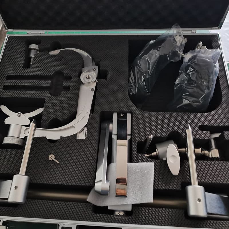 Three-Pin Cranial Head Holder with Ball-Socket Adapter
